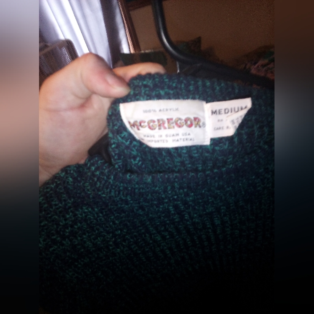 Men's sweater